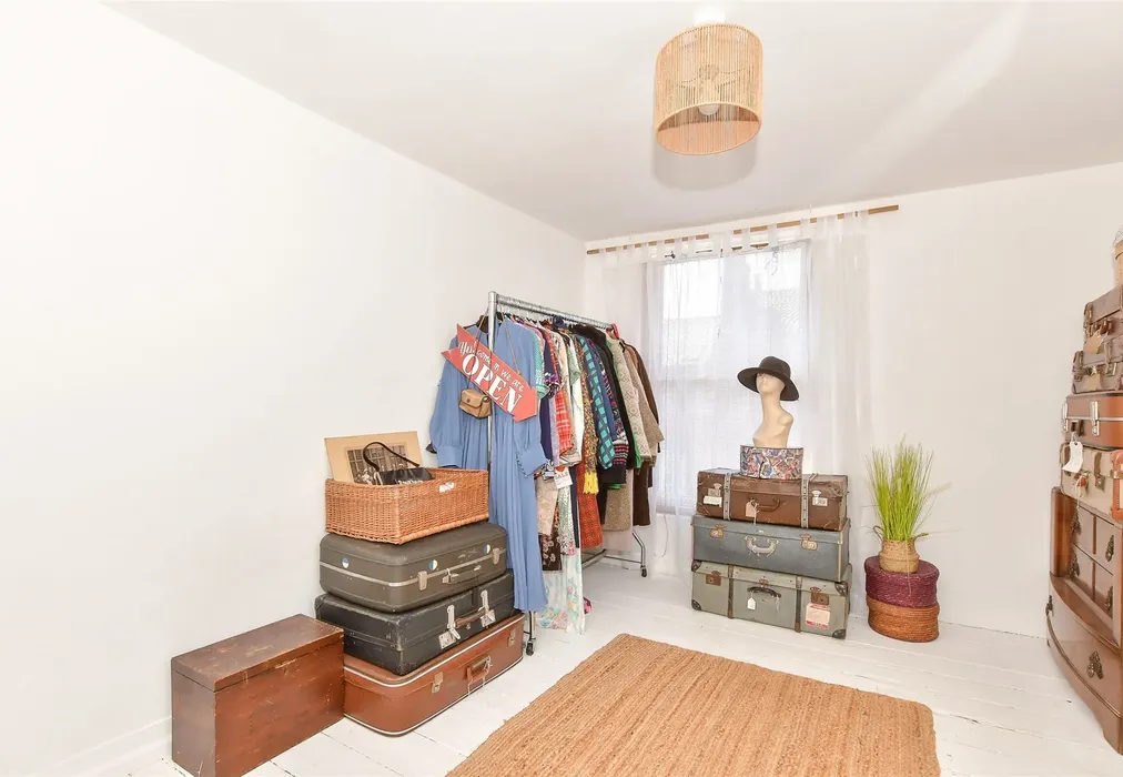 Bedroom 2 - Plains Of Waterloo, Ramsgate, Kent - Wards of Kent