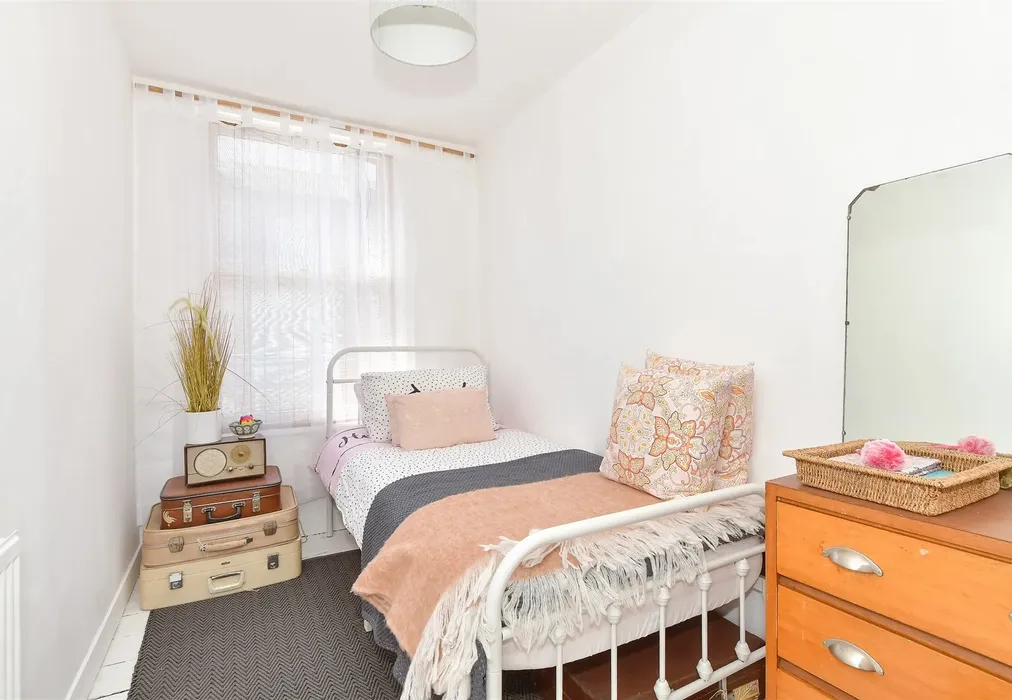 Bedroom 3 - Plains Of Waterloo, Ramsgate, Kent - Wards of Kent