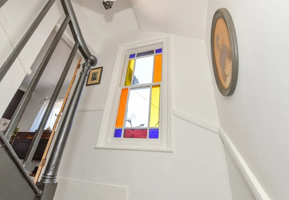 Landing - Plains Of Waterloo, Ramsgate, Kent - Wards of Kent