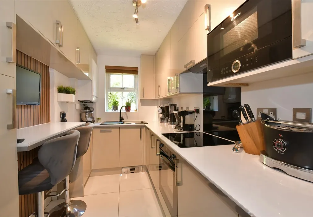 Kitchen - Stafford Green, Langdon Hills, Basildon, Essex - Wards of Kent