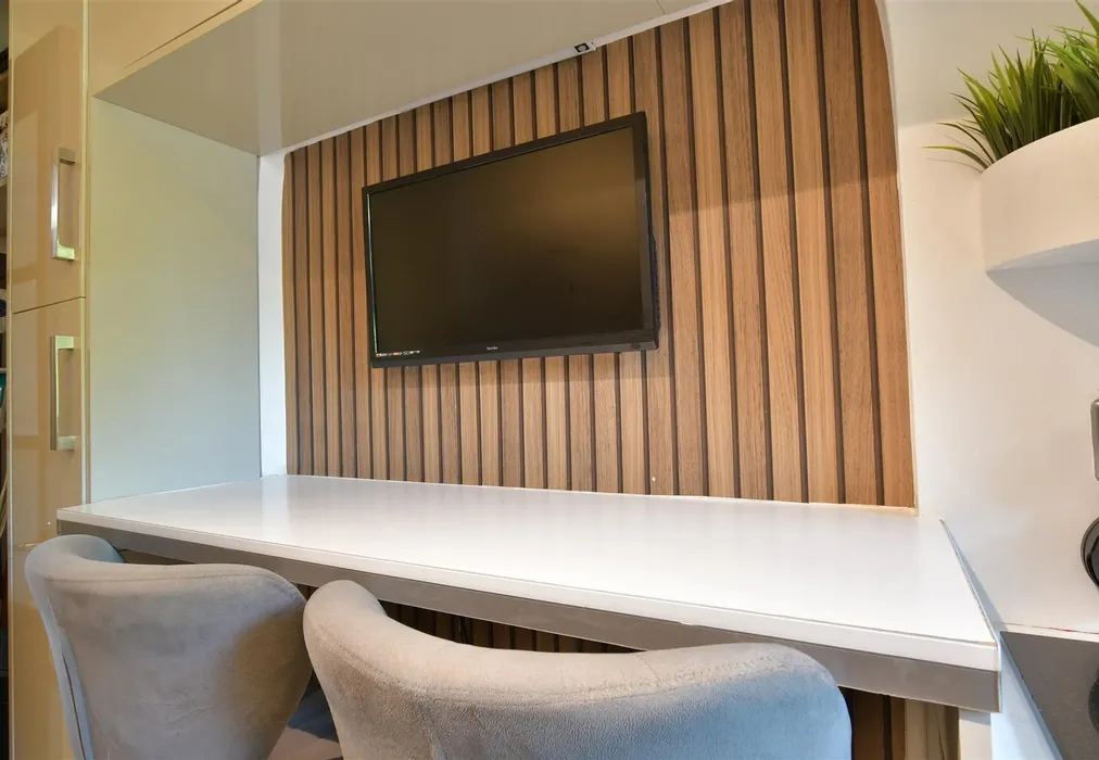 Internal Feature - Stafford Green, Langdon Hills, Basildon, Essex - Wards of Kent