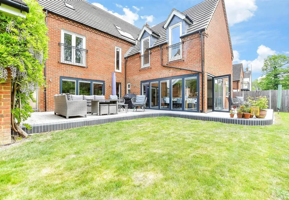 Rear Elevation - Olivers Court, Horsmonden, Tonbridge, Kent - Wards of Kent