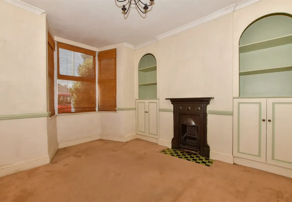 Lounge - Loose Road, Maidstone, Kent - Wards of Kent