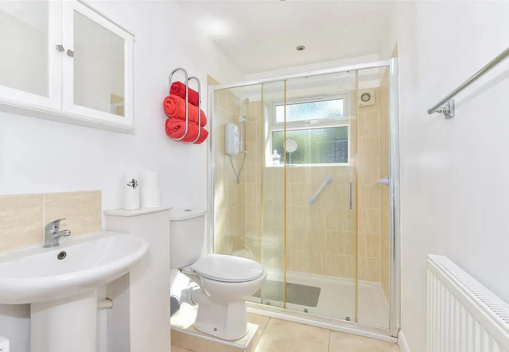 Shower Room - Monkton Road, Minster, Ramsgate, Kent - Wards of Kent