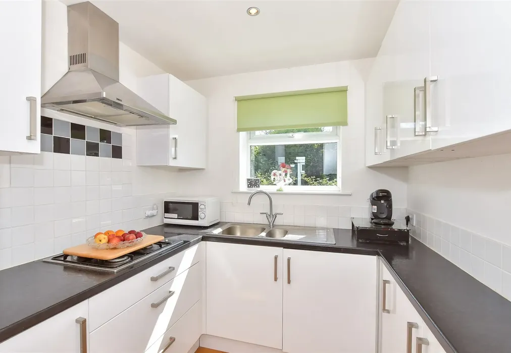 Kitchen 2 - Monkton Road, Minster, Ramsgate, Kent - Wards of Kent