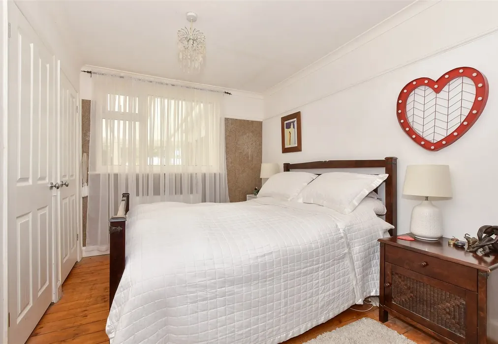 Bedroom 1 - Monkton Road, Minster, Ramsgate, Kent - Wards of Kent