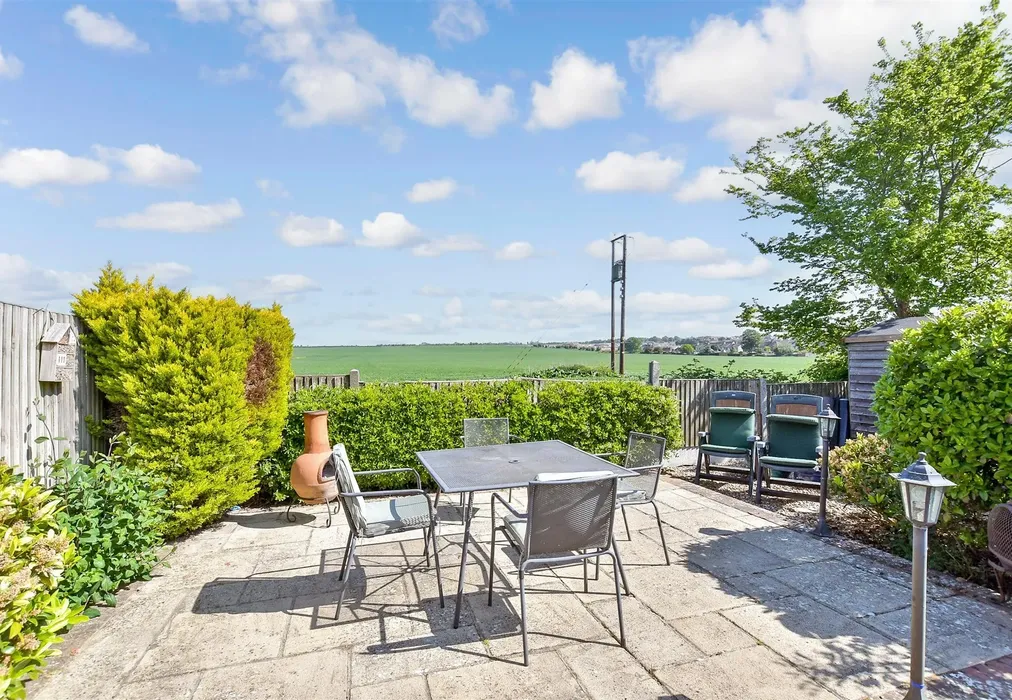 Rear Garden - Monkton Road, Minster, Ramsgate, Kent - Wards of Kent