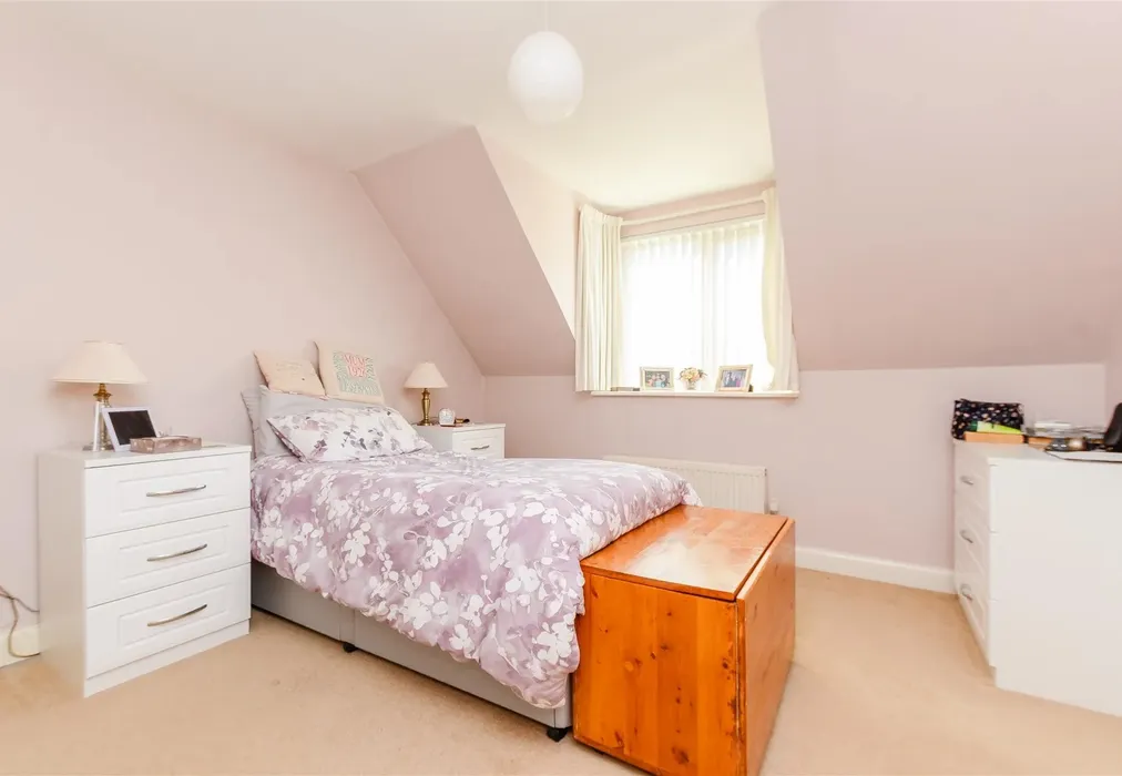 Bedroom 1 - Prince Charles Avenue, South Darenth, Dartford, Kent - Wards of Kent