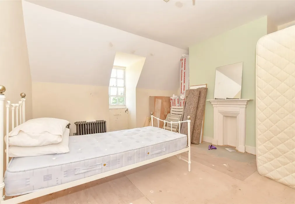 Bedroom 2 - Maythem Road, Rolvenden, Cranbrook, Kent - Wards of Kent