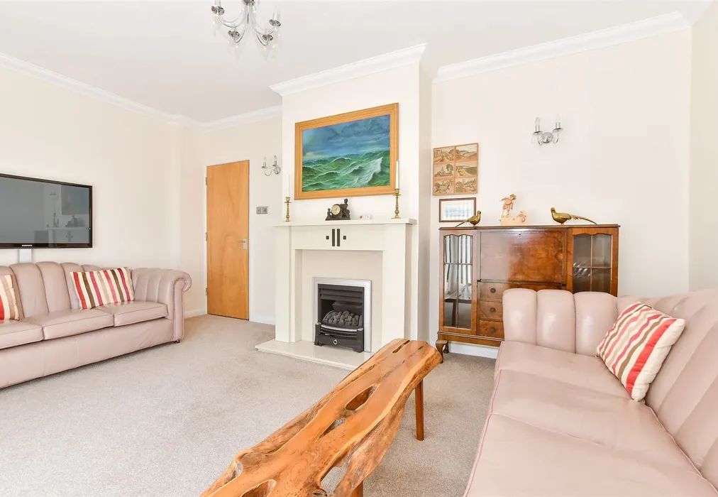 Lounge - Prospect Road, Shanklin, Isle of Wight - Wards of Kent