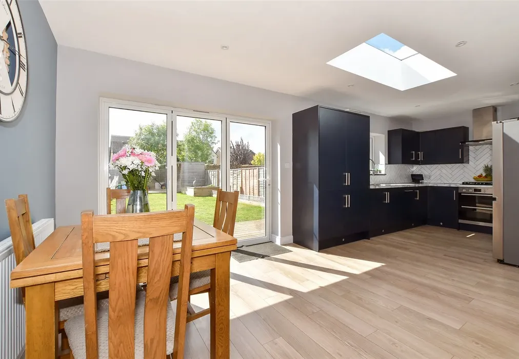 Kitchen/Dining Room - Grove Road, Horley, Surrey - Wards of Kent
