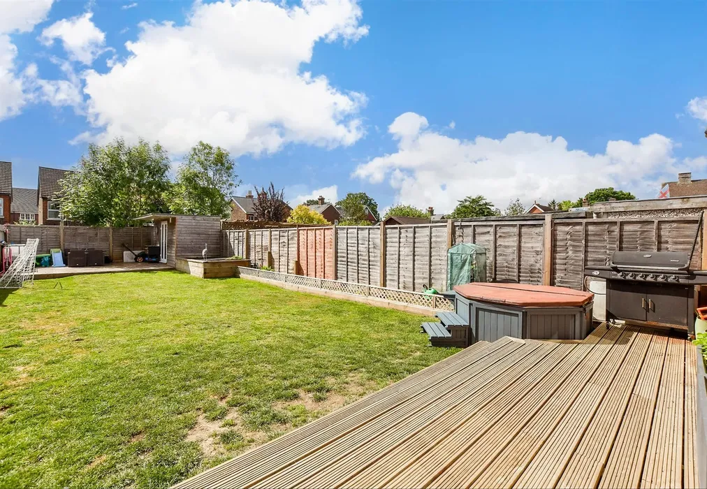 Rear Garden - Grove Road, Horley, Surrey - Wards of Kent