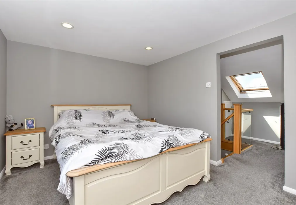 Bedroom 1 - Royston Gardens, St Margarets-At-Cliffe, Dover, Kent - Wards of Kent