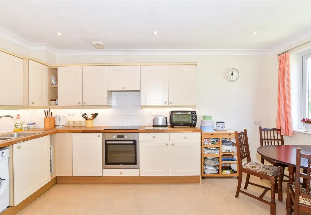 Kitchen - Chapel Road, Hothfield, Ashford, Kent - Wards of Kent
