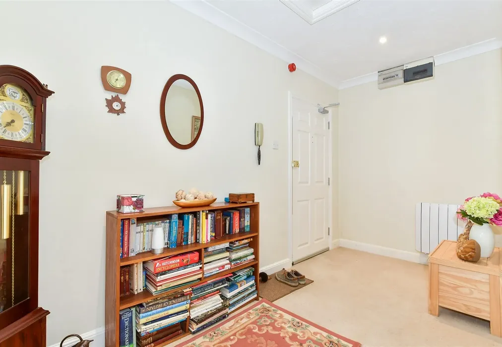 Hallway - Chapel Road, Hothfield, Ashford, Kent - Wards of Kent