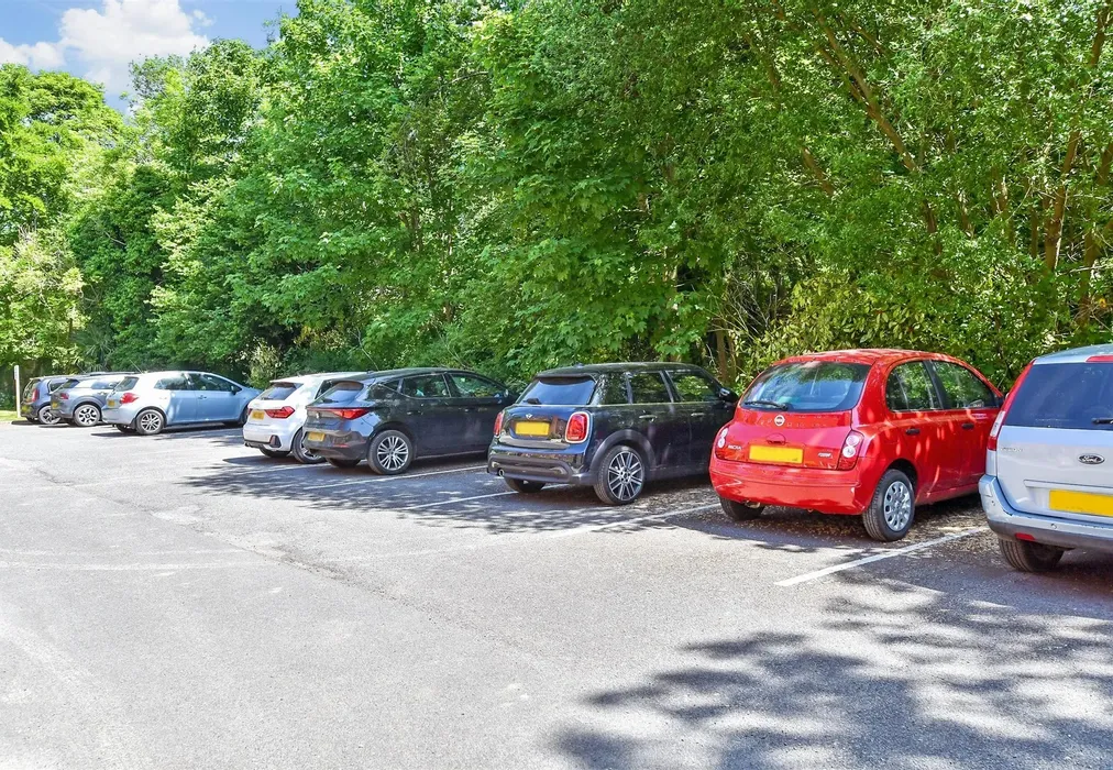 Driveway/Parking - Chapel Road, Hothfield, Ashford, Kent - Wards of Kent