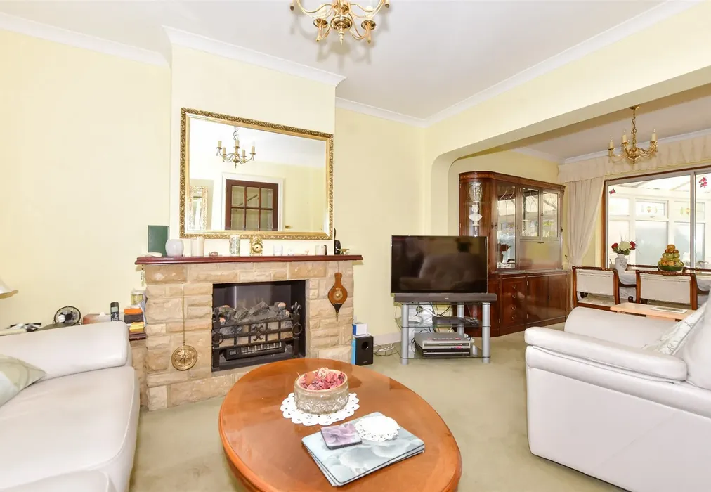 Lounge - Leas Road, Deal, Kent - Wards of Kent