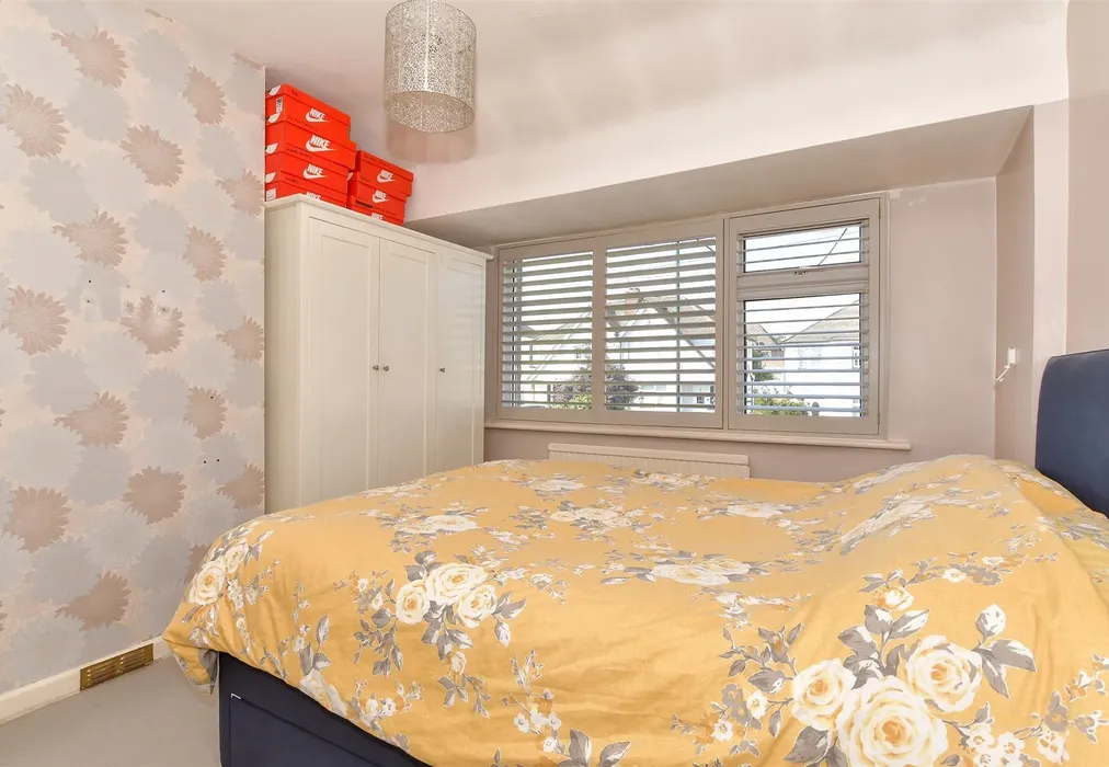 Bedroom 1 - Edison Road, Welling, Kent - Wards of Kent