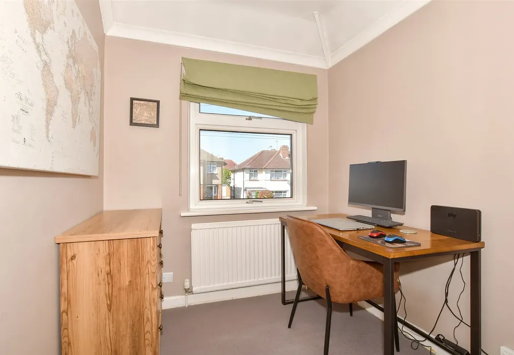 Bedroom 3 - Edison Road, Welling, Kent - Wards of Kent