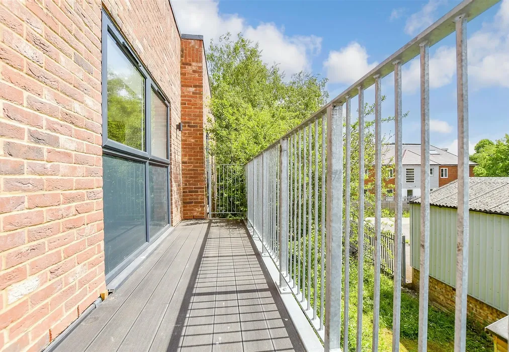 Balcony / Terrace - The Sidings, Station Road, Paddock Wood, Kent - Wards of Kent