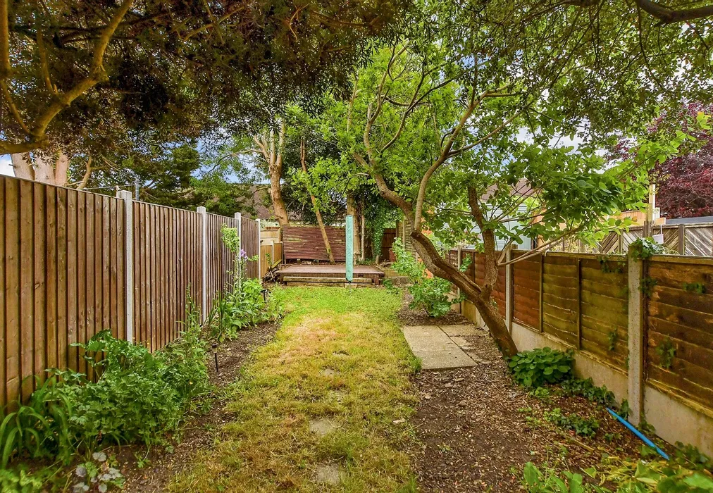 Rear Garden - Tonbridge Road, Maidstone, Kent - Wards of Kent