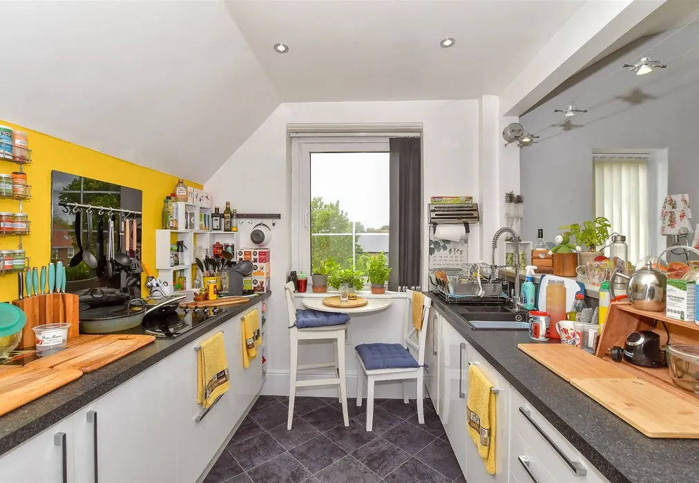 Lounge/ Kitchen - Grimston Avenue, Folkestone, Kent - Wards of Kent