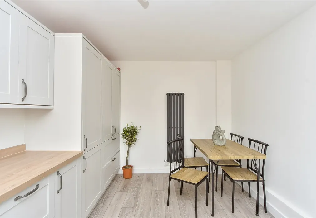 Kitchen/   Diner - Goldfinch Close, Faversham, Kent - Wards of Kent