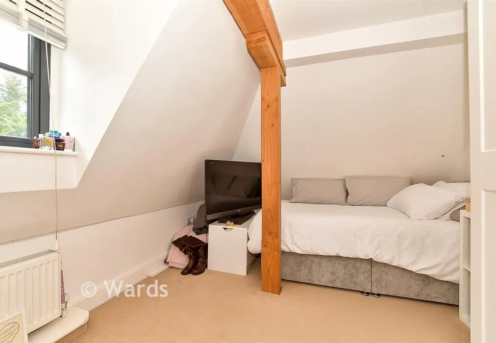 Bedroom 3 - Mill Bank, Headcorn, Ashford, Kent - Wards of Kent