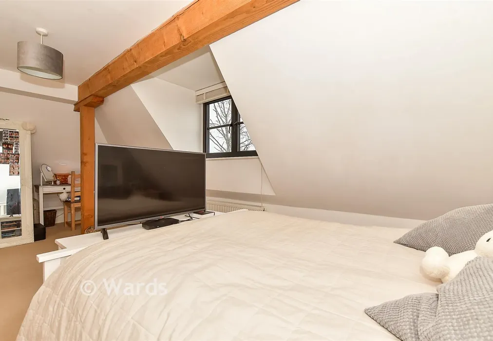 Bedroom 2 - Mill Bank, Headcorn, Ashford, Kent - Wards of Kent