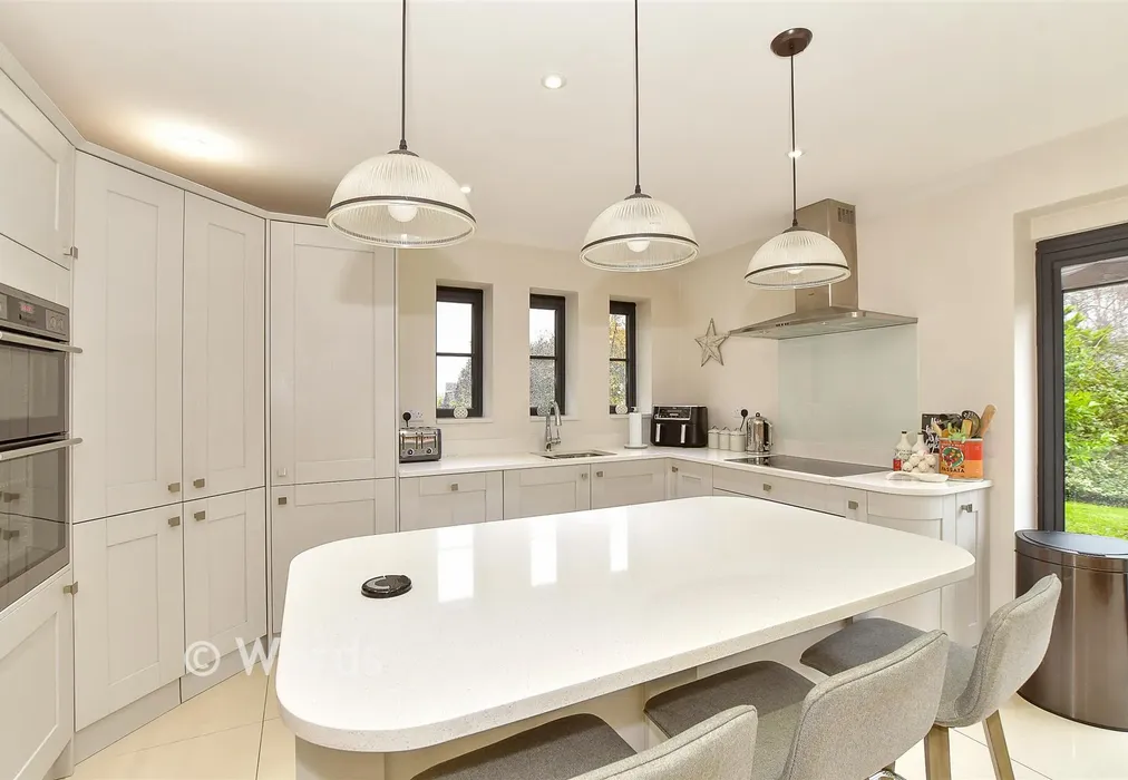 Kitchen/Diner - Mill Bank, Headcorn, Ashford, Kent - Wards of Kent
