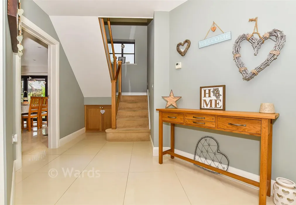 Entrance Hall - Mill Bank, Headcorn, Ashford, Kent - Wards of Kent