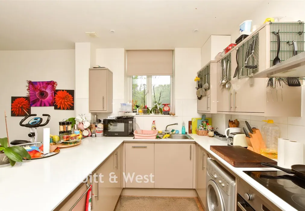 Lounge/Kitchen  - Wood Street, East Grinstead, West Sussex - Wards of Kent