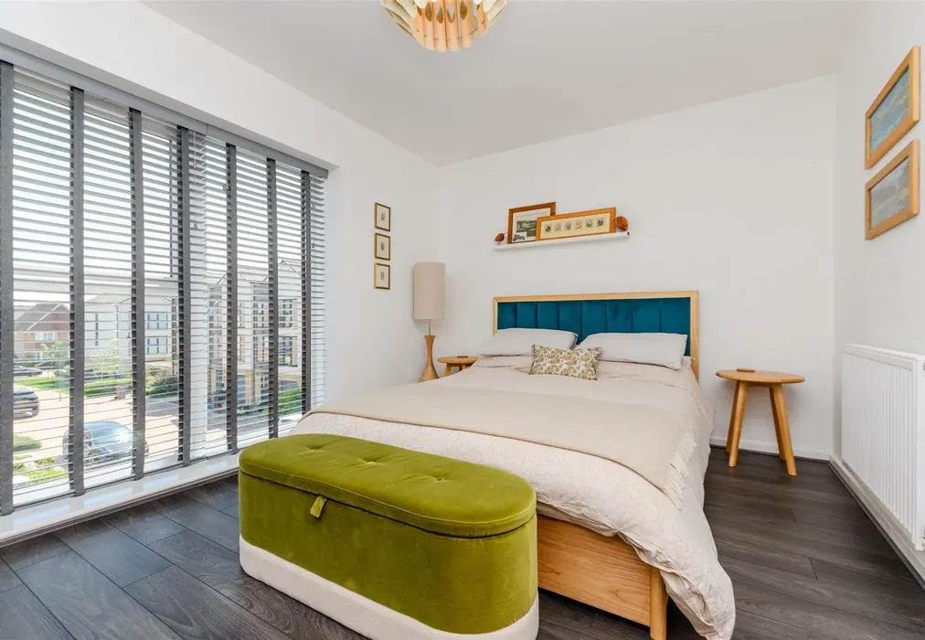 Bedroom 3 - Ripplewaters, St. Mary's Island, Chatham, Kent - Wards of Kent