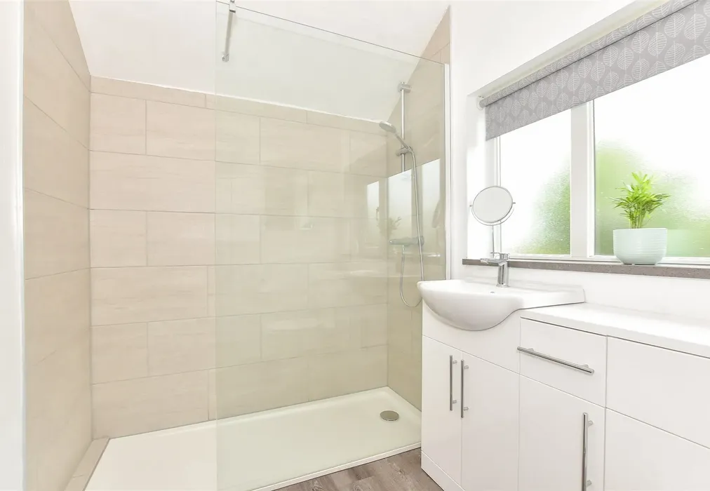 Shower Room - Aerodrome Road, Bekesbourne, Canterbury, Kent - Wards of Kent