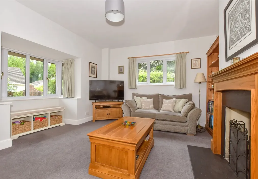 Lounge - Aerodrome Road, Bekesbourne, Canterbury, Kent - Wards of Kent