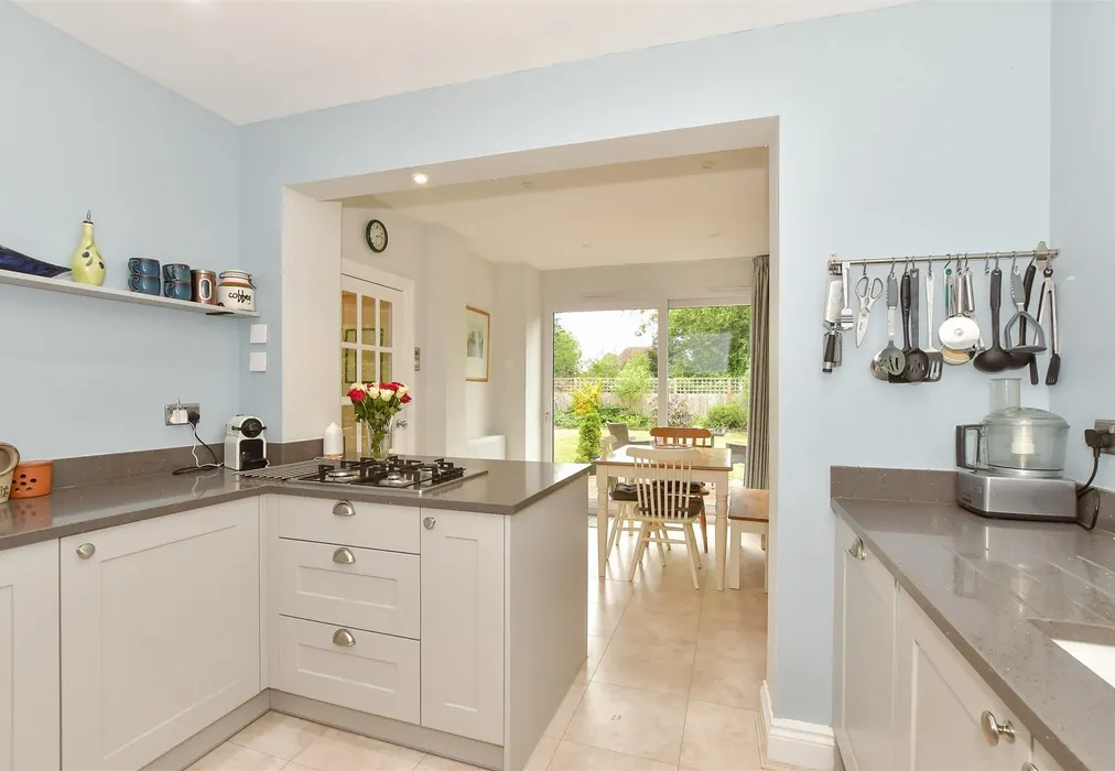 Kitchen - Aerodrome Road, Bekesbourne, Canterbury, Kent - Wards of Kent