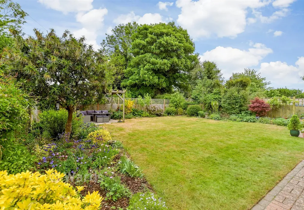 Rear Garden - Aerodrome Road, Bekesbourne, Canterbury, Kent - Wards of Kent