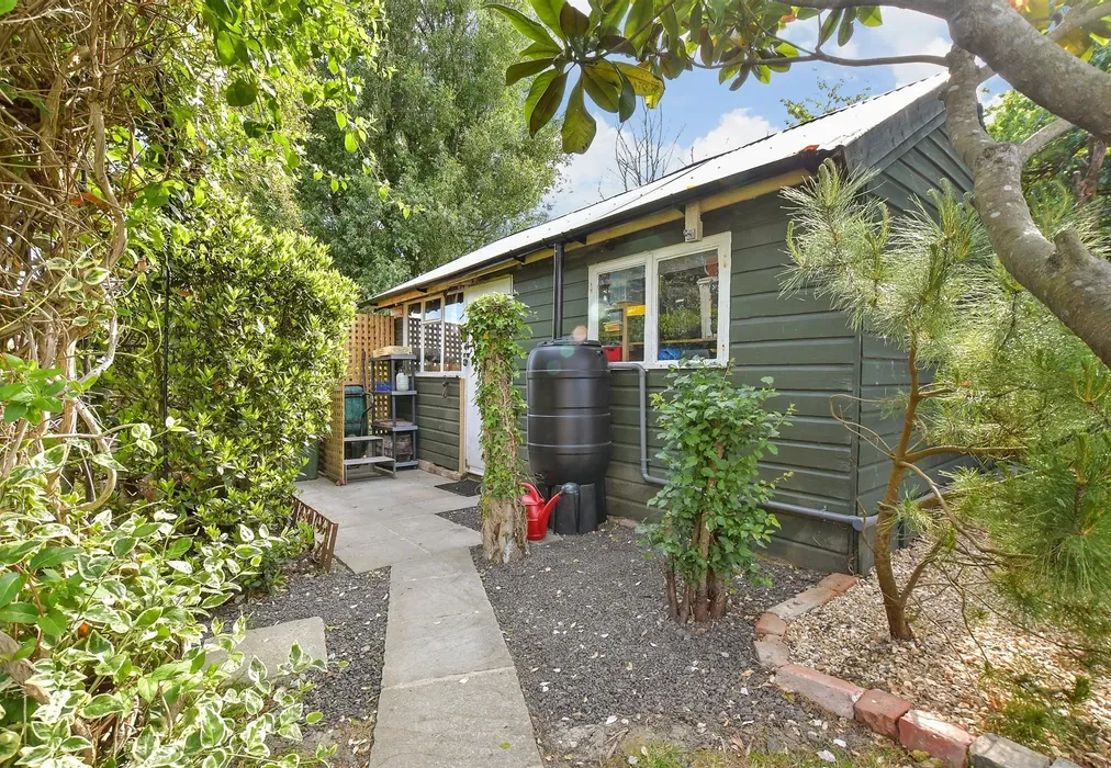 Workshop/Outbuildings - Main Road, Ningwood, Newport, Isle of Wight - Wards of Kent