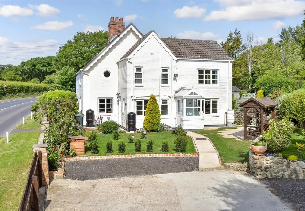External (Web) - Main Road, Ningwood, Newport, Isle of Wight - Wards of Kent