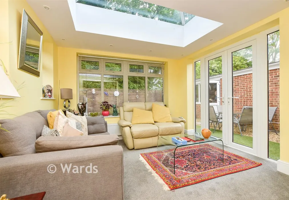 Lounge Area - Leatt Close, Broadstairs, Kent - Wards of Kent