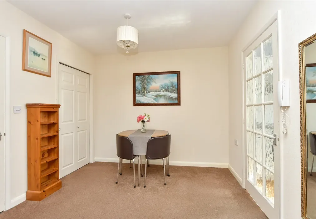 Lounge/Diner - West Lane, Sittingbourne, Kent - Wards of Kent