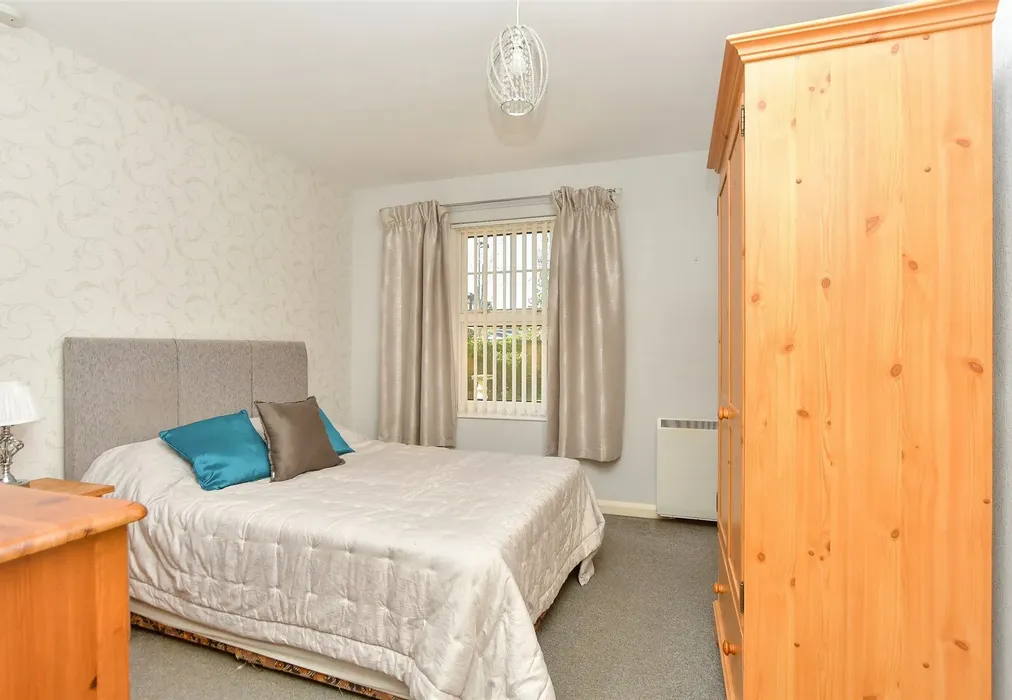 Bedroom - West Lane, Sittingbourne, Kent - Wards of Kent
