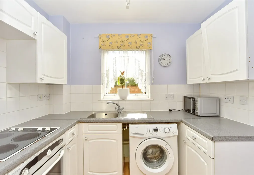 Kitchen - West Lane, Sittingbourne, Kent - Wards of Kent