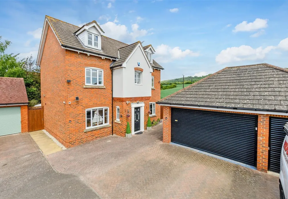 External Web - Oldfield Drive, Wouldham, Rochester, Kent - Wards of Kent