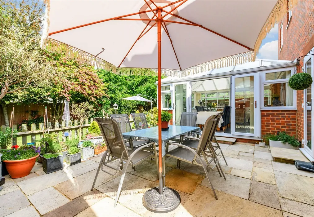 Rear Garden - Oldfield Drive, Wouldham, Rochester, Kent - Wards of Kent