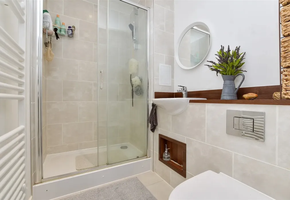 En-Suite Shower Room - Connersville Way, Croydon, Surrey - Wards of Kent