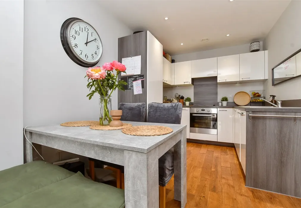 Lounge / Kitchen / Diner - Connersville Way, Croydon, Surrey - Wards of Kent
