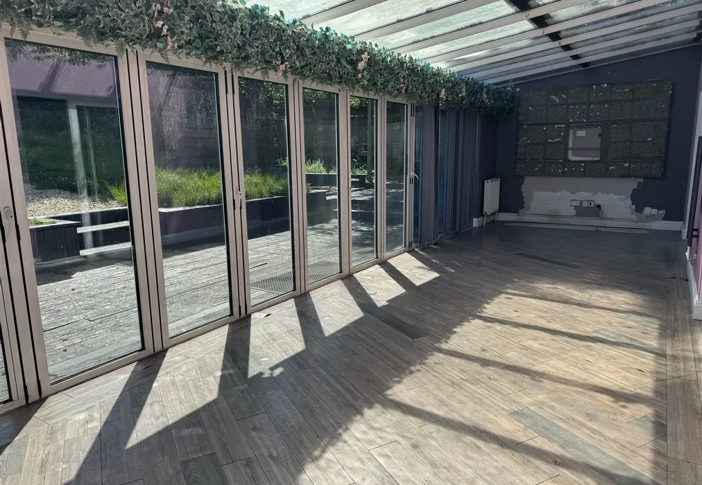 Conservatory - Chipstead Lane, Lower Kingswood, Surrey - Wards of Kent