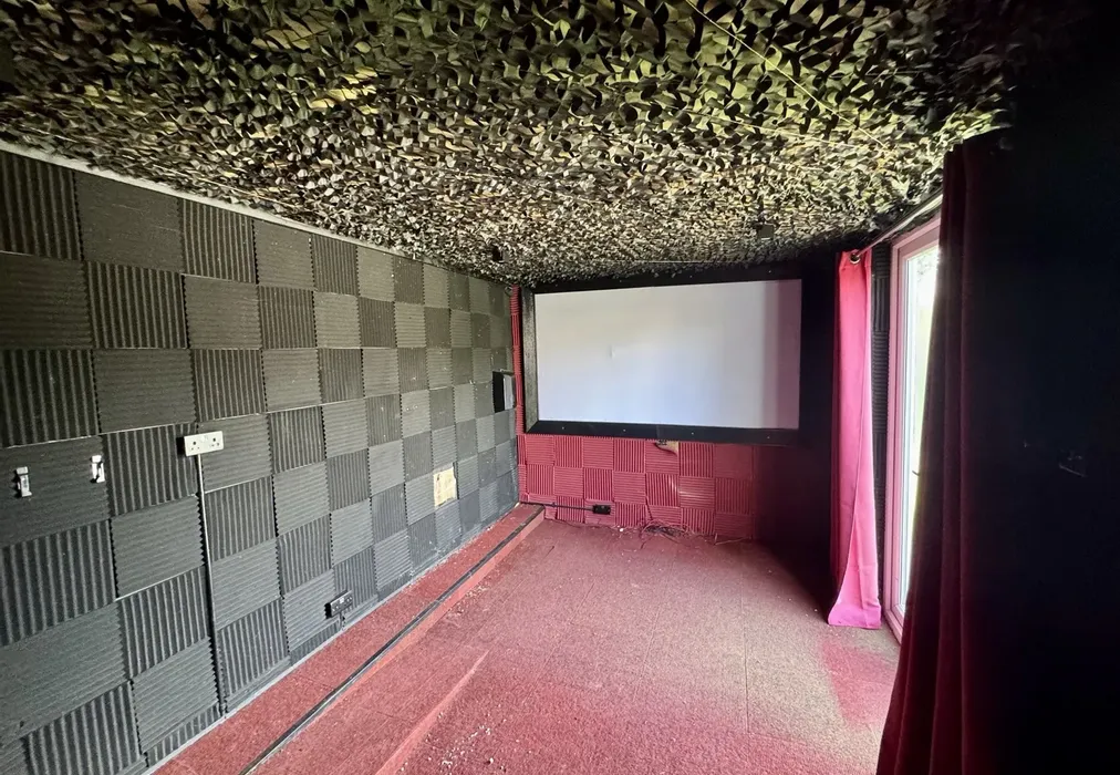 Cinema - Chipstead Lane, Lower Kingswood, Surrey - Wards of Kent