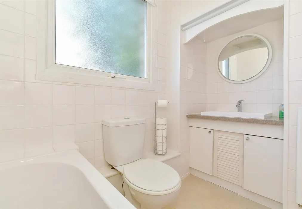 Bathroom - Purbrook Gardens, Waterlooville, Hampshire - Wards of Kent